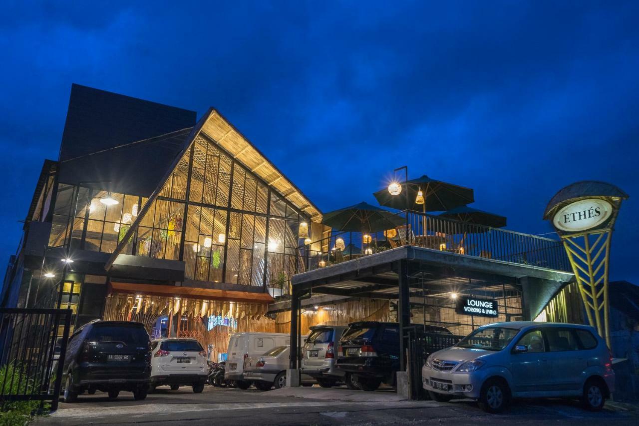 Ethes Coworking - Coliving & Lounge Hotel Ngaglik Ngoại thất bức ảnh